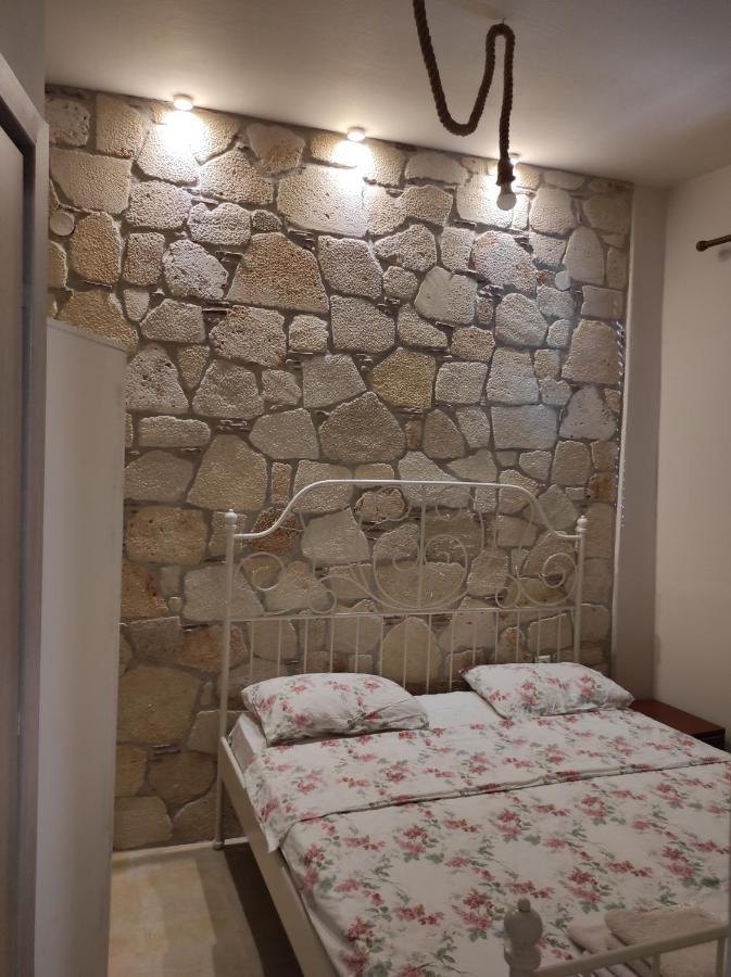Sofias Cute House Apartment เทสซาโลนิกิ ภายนอก รูปภาพ